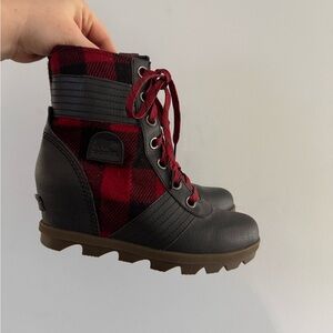 Sorel Youth Girls Lexie Wedge Buffalo Plaid Ankle Booties Boots NY1932-010 Sz 4